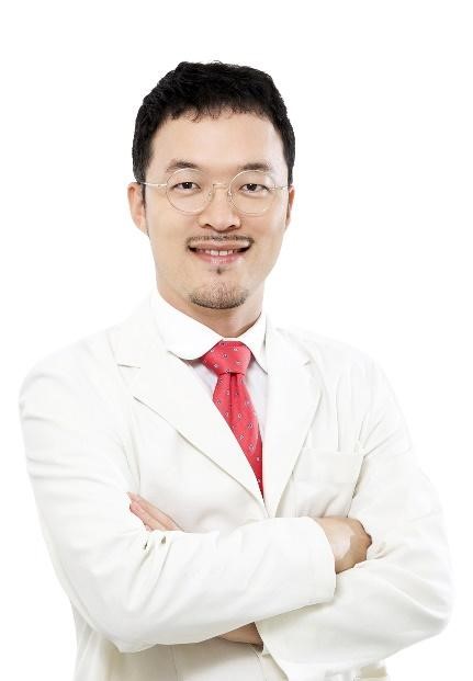 Tiến sĩ - Bác sĩ Park Dong Won