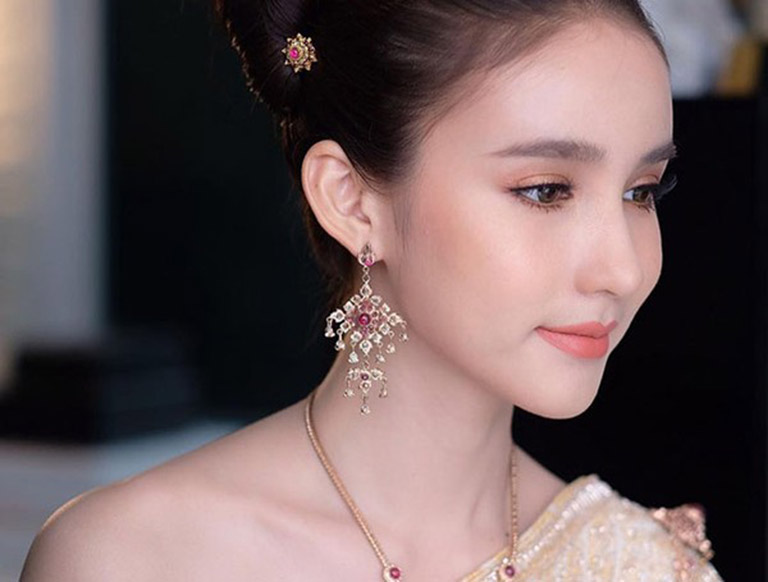 Dáng mũi Thái Lan mang lại sự tự nhiên trên khuôn mặt 
