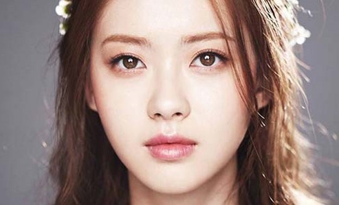 Mắt phượng mày ngài là dáng mắt nhiều người ao ước