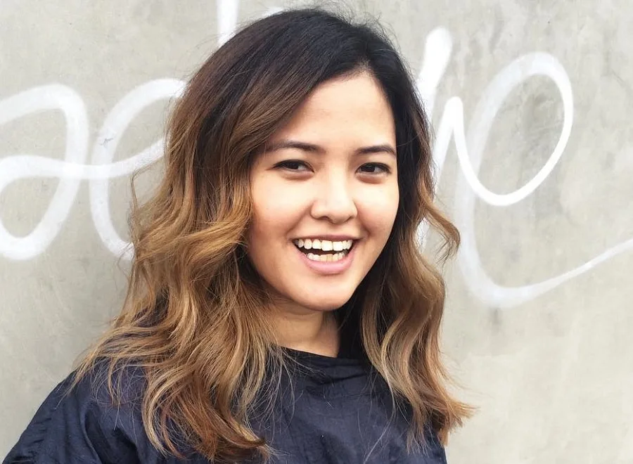 Mũi lân có cánh mũi dày, tạo cảm giác cồng kềnh, thô và bè ngang sang hai bên