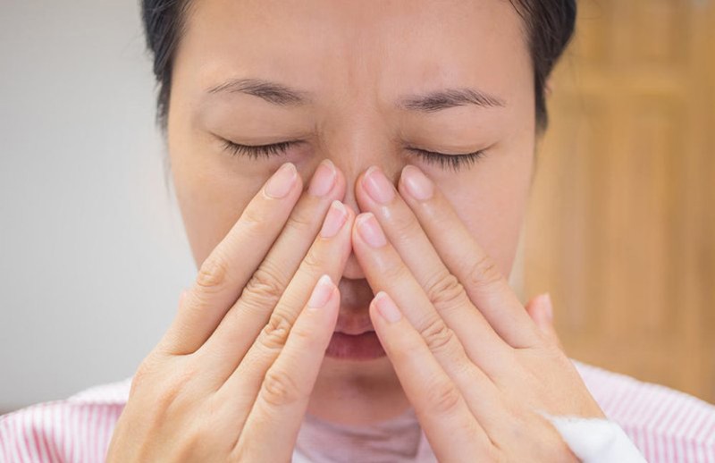 Nâng mũi có thể gây ra biến chứng khi về già